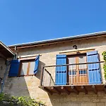 Oikia Roti Appartments