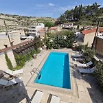 Aparthotel Oikia Roti Appartments