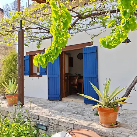 Oikia Roti Appartments