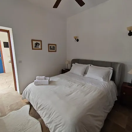 Hotel de apartamente Oikia Roti Appartments