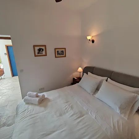 Hotel de apartamente Oikia Roti Appartments