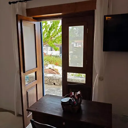 Oikia Roti Appartments Hotel de apartamente Vasa Kilaniou